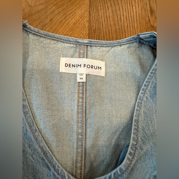 NWT Aritzia Denim Forum vest in size XS - Picture 2 of 3